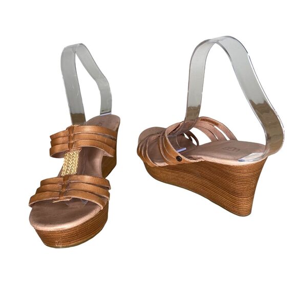 UGG Women’s Sandals Size 8 Mattie Wedge Platform Strappy Slip On Leather Tan - Picture 7 of 11